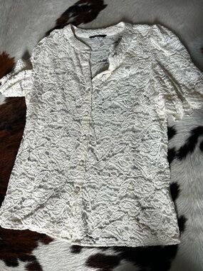 Women's Cream Lace Button-Front Top
